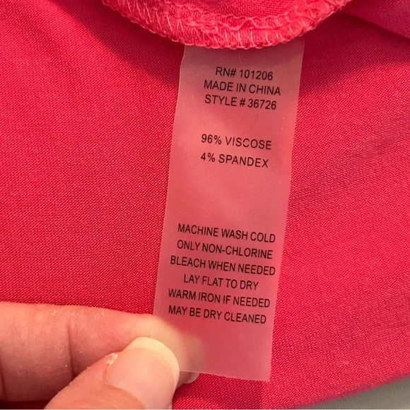 Soft Surroundings Timely Tunic Top Petite Med Pink Shark Bite Hem Short Sleeve - Picture 6 of 8
